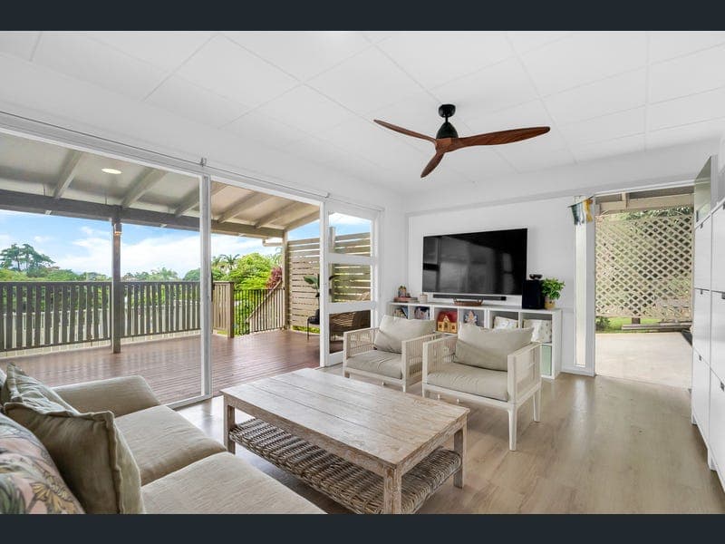 74 Hillview Crescent, Whitfield — photo 1 of 5