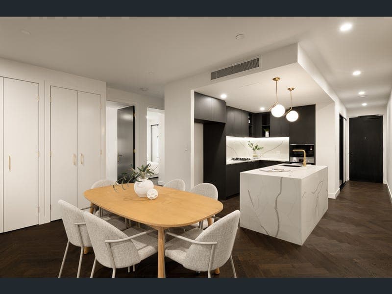 104/15 Priory Street, Indooroopilly — photo 1 of 5
