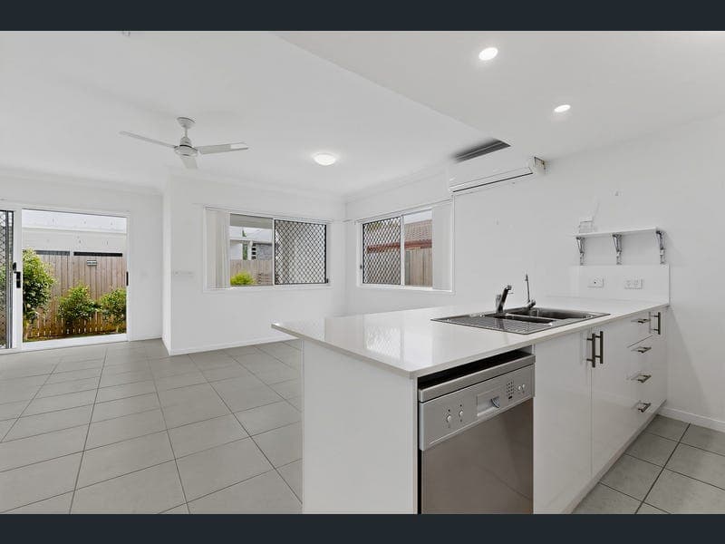 25/100 Brickworks Road, Kallangur — photo 1 of 5