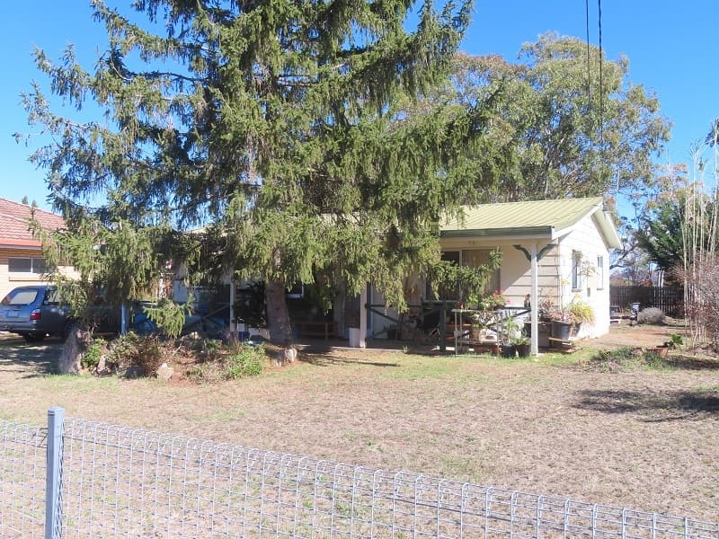 6 Recreation Crescent, Stanthorpe — photo 1 of 4