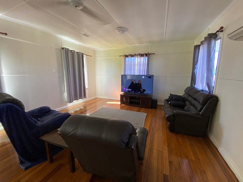 104 Fourth Ave, Mount Isa — photo 1 of 5