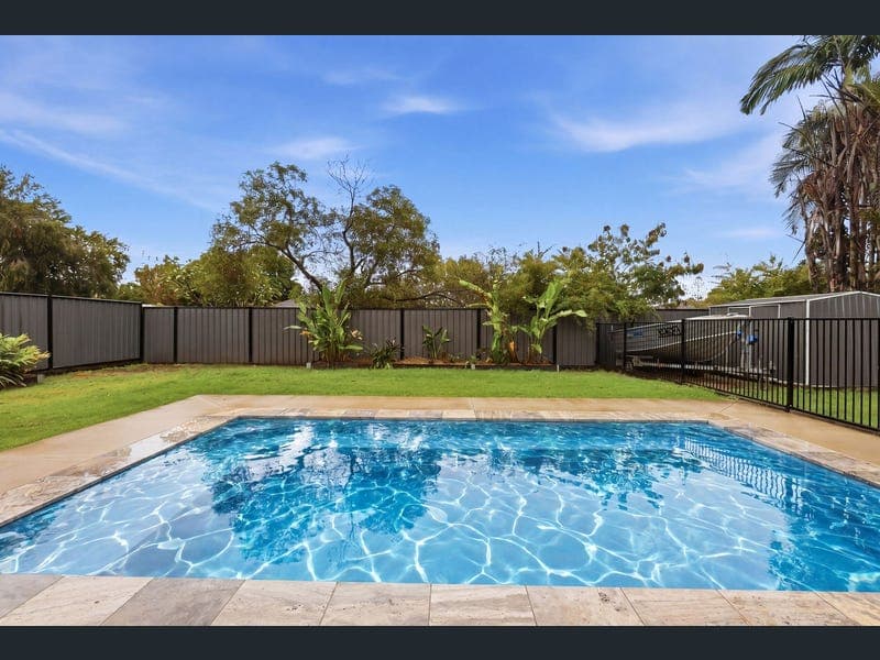 6 Claremont Drive, Murrumba Downs — photo 1 of 5