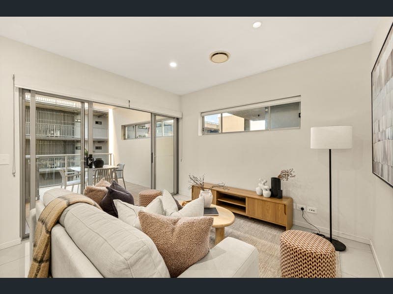 53/38 Buchanan Street, West End — photo 1 of 5