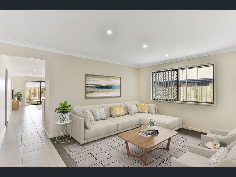18 Parkview Drive, Glenvale — photo 1 of 5