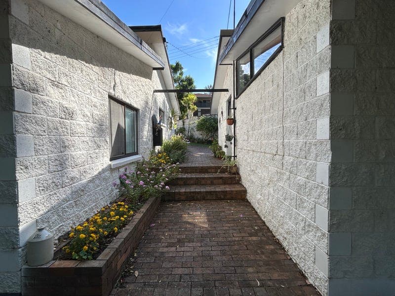 6 Woodchester Close, Rosemount — photo 1 of 5