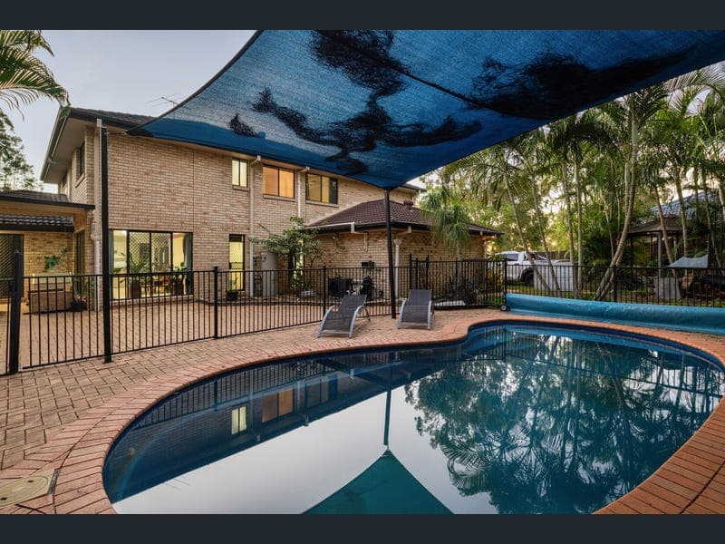 21 Dandenong Street, Forest Lake — photo 1 of 5