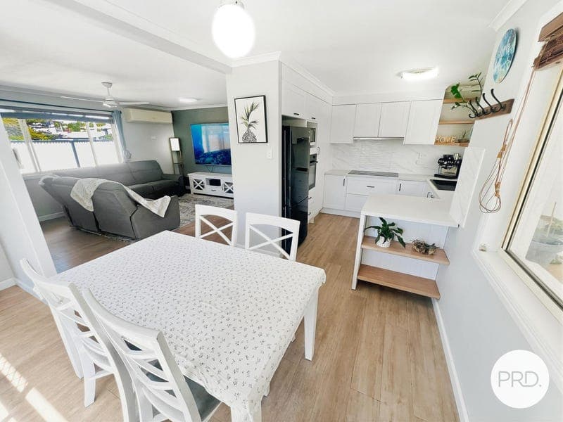 6 Latrobe street, Tannum Sands — photo 1 of 5