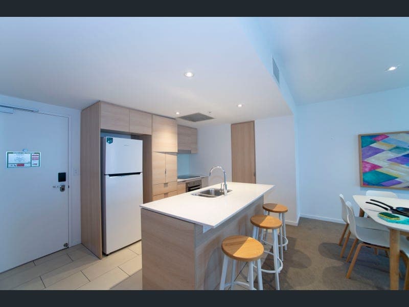 2304/2663 Gold Coast Highway, Broadbeach — photo 1 of 5