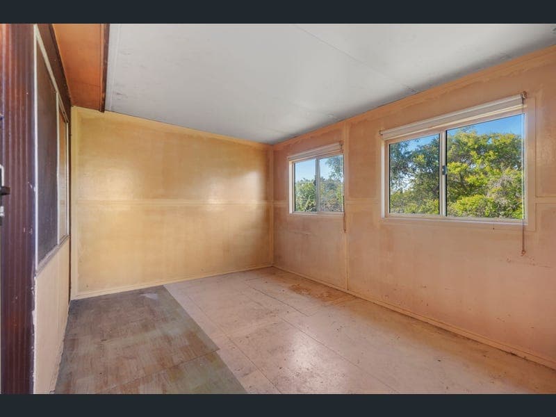 24 Woodash Street, Kingston — photo 1 of 5
