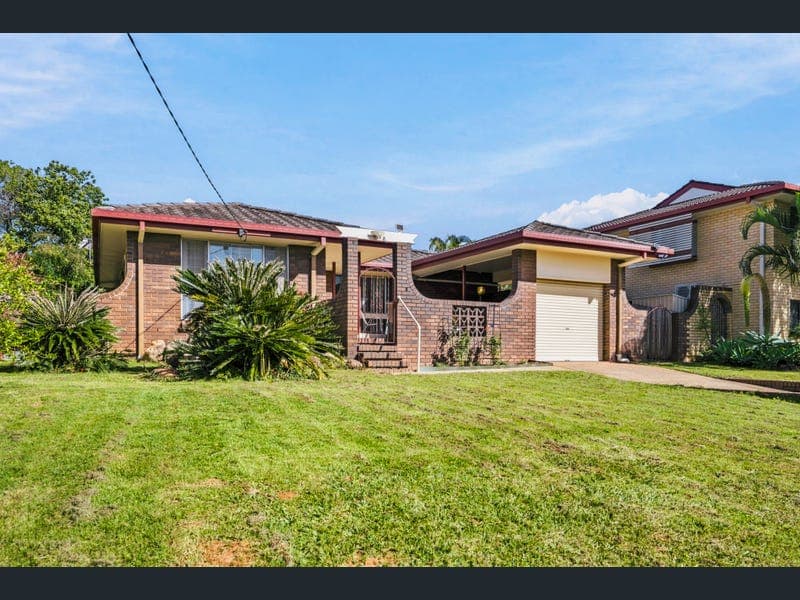 7 Brodiek Street, Strathpine — photo 1 of 5