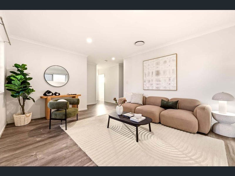 73 Gladstone Street, Indooroopilly — photo 1 of 5