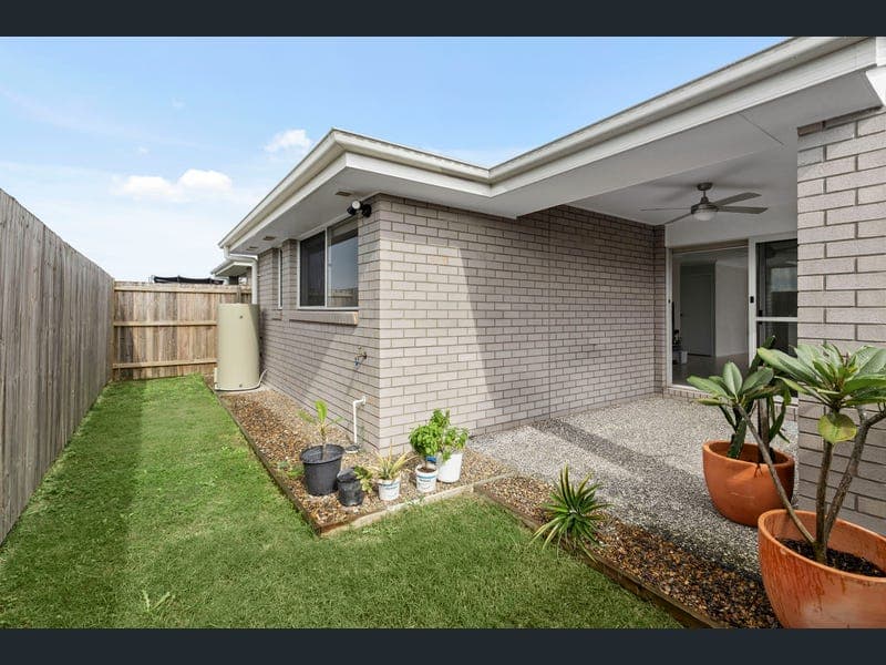 13 Arcadia Drive, Griffin — photo 1 of 5