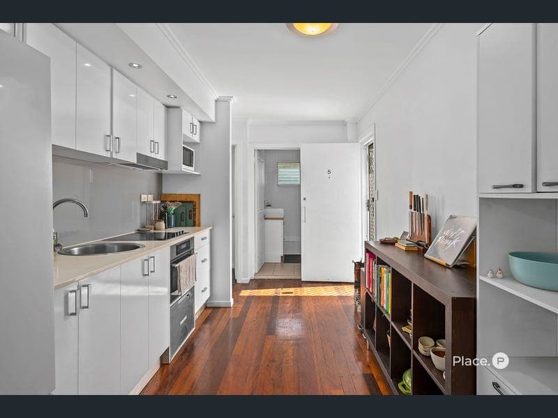 5/15 Cyril Street, Camp Hill — photo 1 of 5