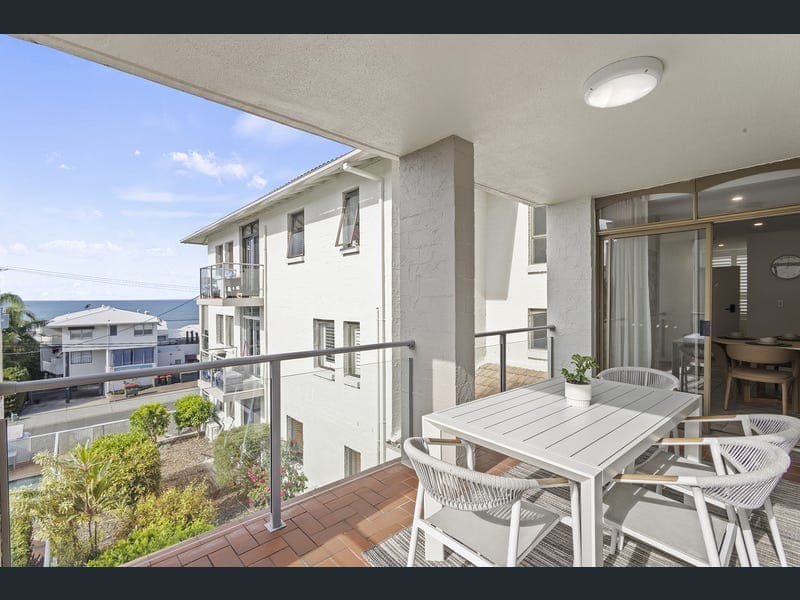Unit 4/7 Frank Street, Coolum Beach — photo 1 of 5