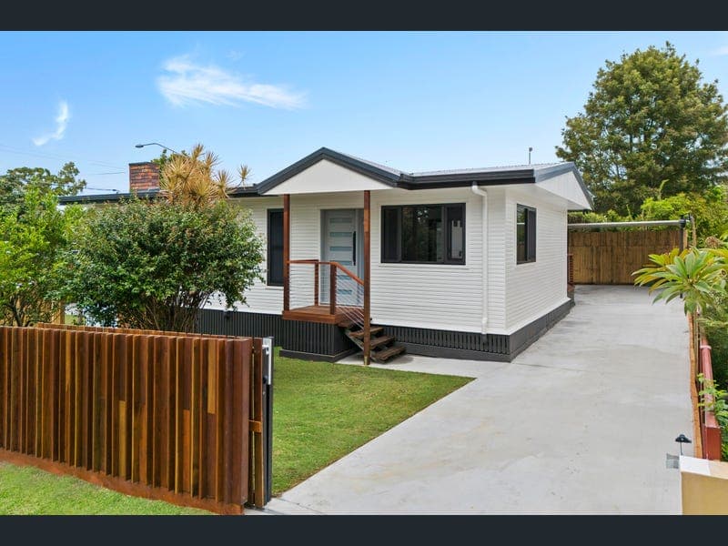6 Park Road, Slacks Creek — photo 1 of 5