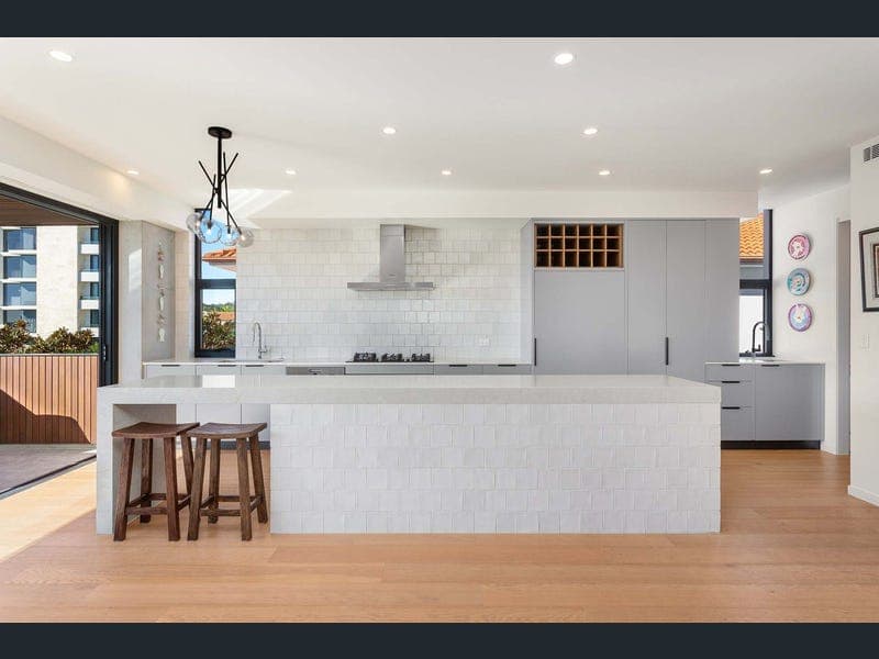 2/28 Jefferson Lane, Palm Beach — photo 1 of 5