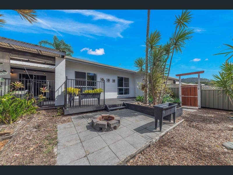 36 Erromango Drive, Jubilee Pocket — photo 1 of 5