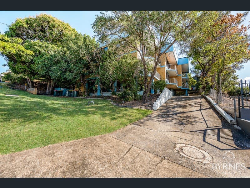 3/8 Yarroon Street, Gladstone Central — photo 1 of 5