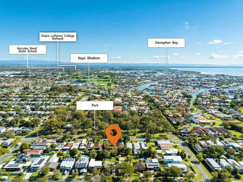 54 Sportsground Street, Redcliffe — photo 1 of 5