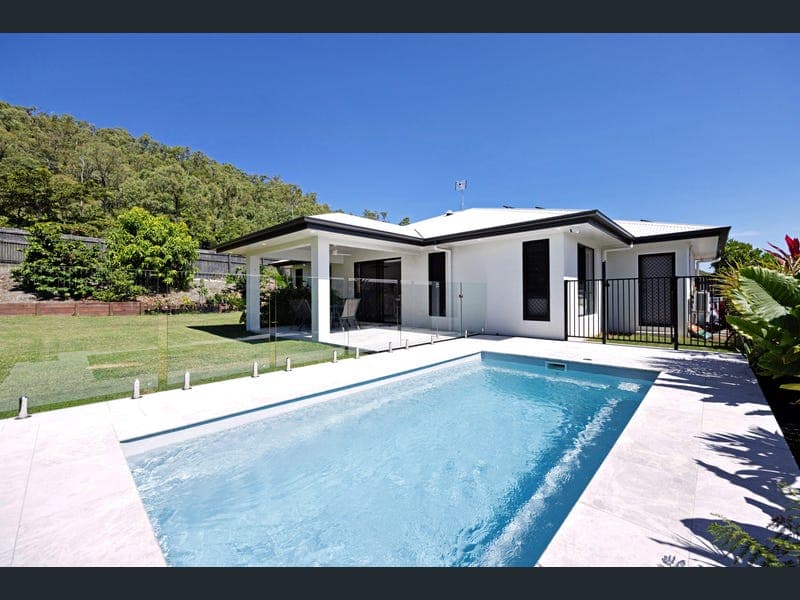 2 Devonshire Court, Jensen — photo 1 of 5