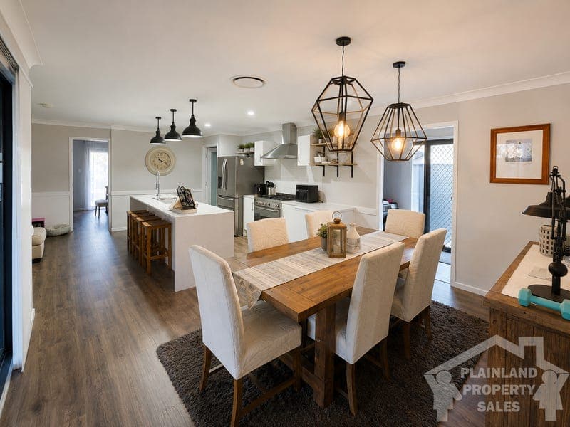 18 Bentley Drive, Regency Downs — photo 1 of 4