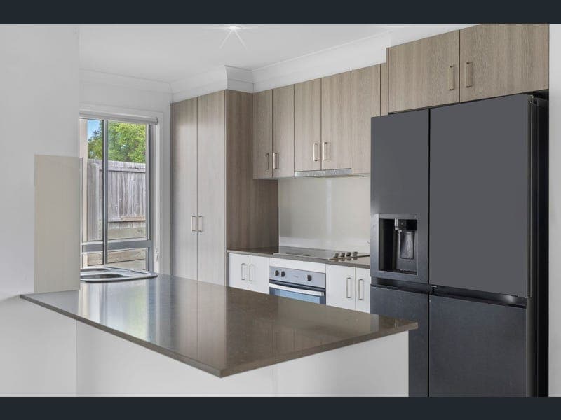 94 River Run Circuit, Ormeau Hills — photo 1 of 5