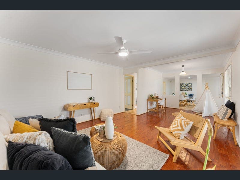 36 Prospect Street, Parkinson — photo 1 of 5