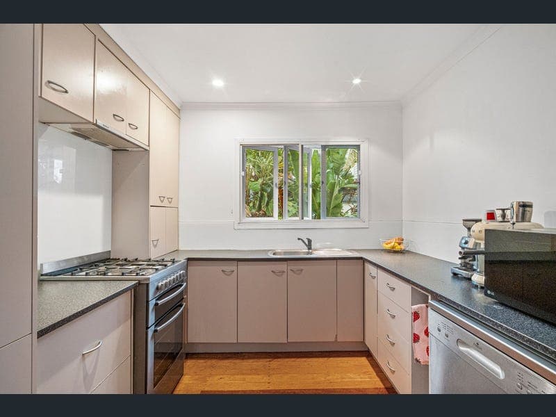 70 Noble Street, Clayfield — photo 1 of 5