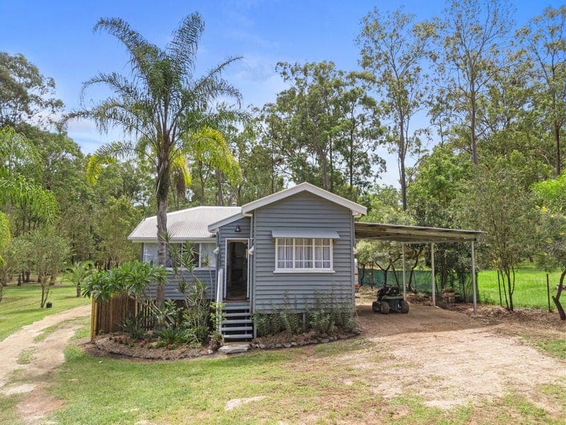261 Arborsixteen Road, Glenwood — photo 1 of 5