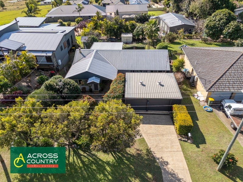 138 Moore Street, Kingaroy — photo 1 of 5