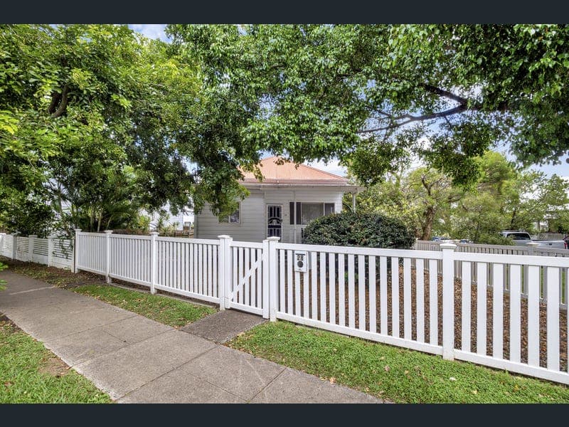 28 Mawarra Street, Albion — photo 1 of 5