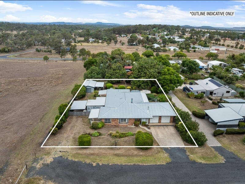 2 Odassa Street, Goombungee — photo 1 of 5