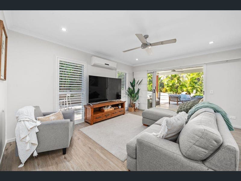3 Bonita Court, Peregian Springs — photo 1 of 5
