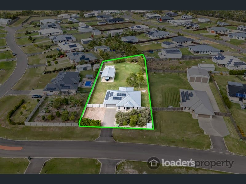 33 Diamantina Drive, Branyan — photo 1 of 5