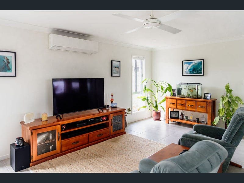 145 Main Street, Redland Bay — photo 1 of 5