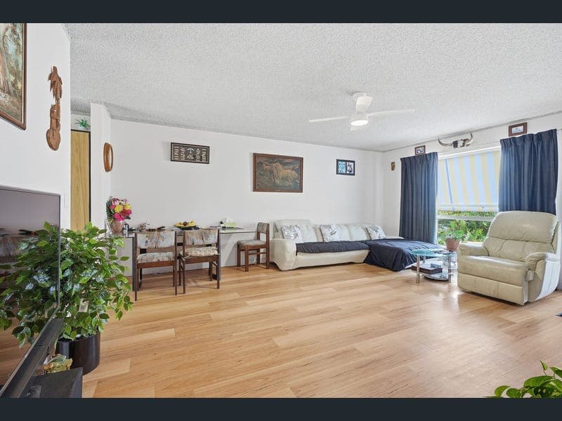 1/5 Jodie Street, Tugun — photo 1 of 5