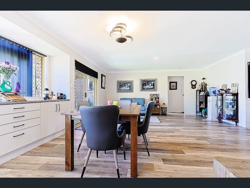 17 Kaiser Court, Waterford West — photo 1 of 5