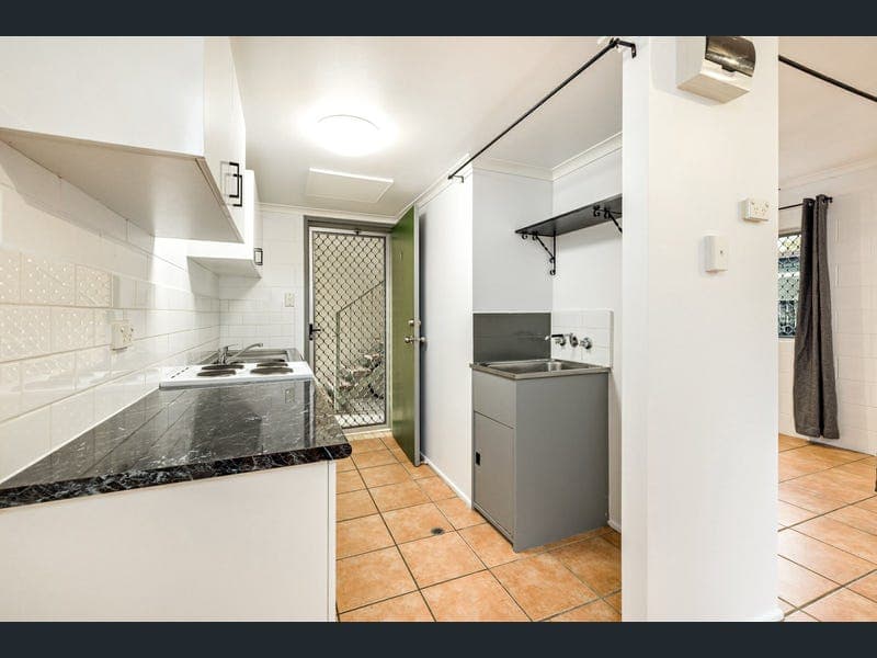 5/116 Greenslopes Street, Edge Hill — photo 1 of 5