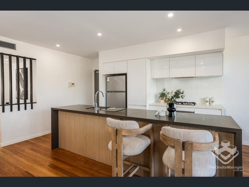27/56 Bellevue Terrace, St Lucia — photo 1 of 5