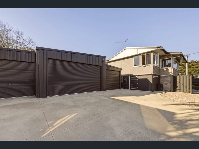 8 Cathie Street, Clontarf — photo 1 of 5