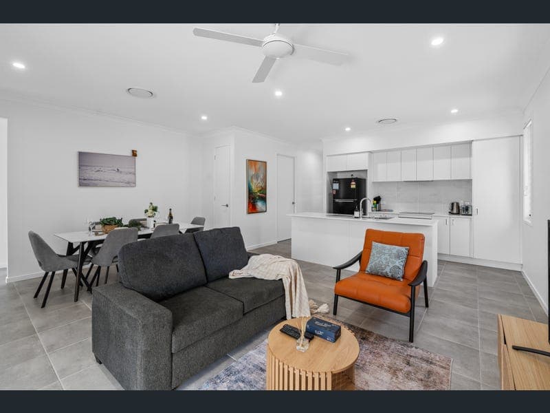 87 Sunny Crescent, Ripley — photo 1 of 5