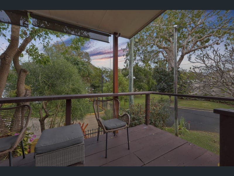 3 Swallow Street, Slade Point — photo 1 of 5