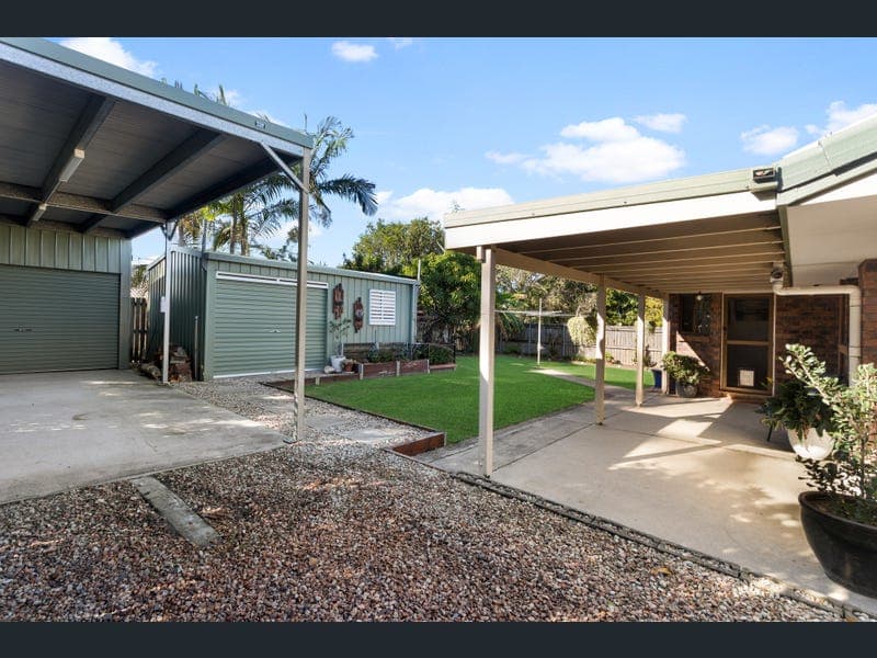 18 Commander Street, Deception Bay — photo 1 of 5