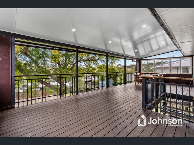 36 Hannam Street, Wynnum — photo 1 of 5