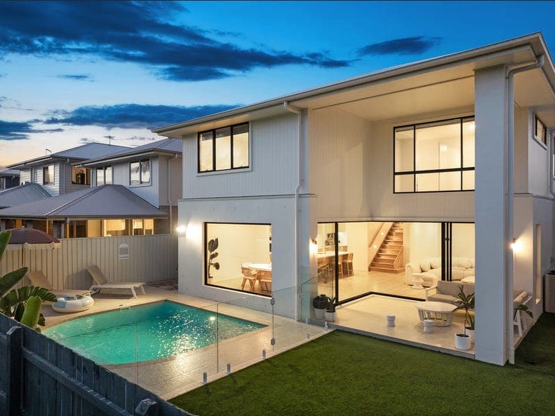 11 Headway Street, Nerang — photo 1 of 5