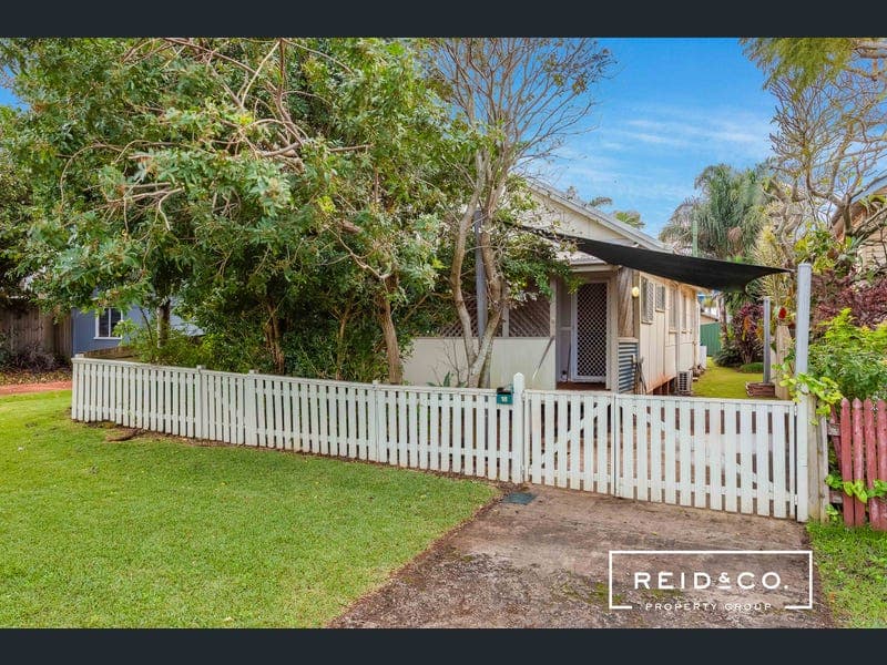 18 Osbourne Street, Scarborough — photo 1 of 5