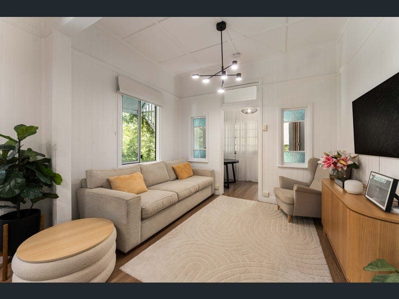 28 Vincent Street, Auchenflower — photo 1 of 5