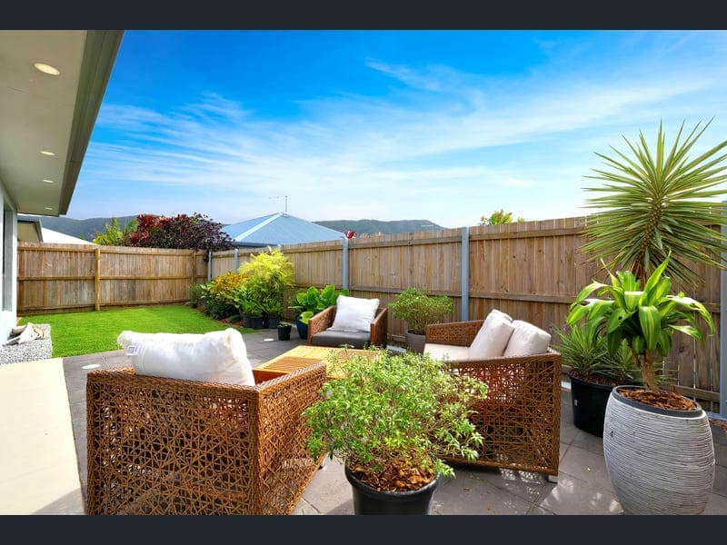 26 Lorne Loop, Kewarra Beach — photo 1 of 5