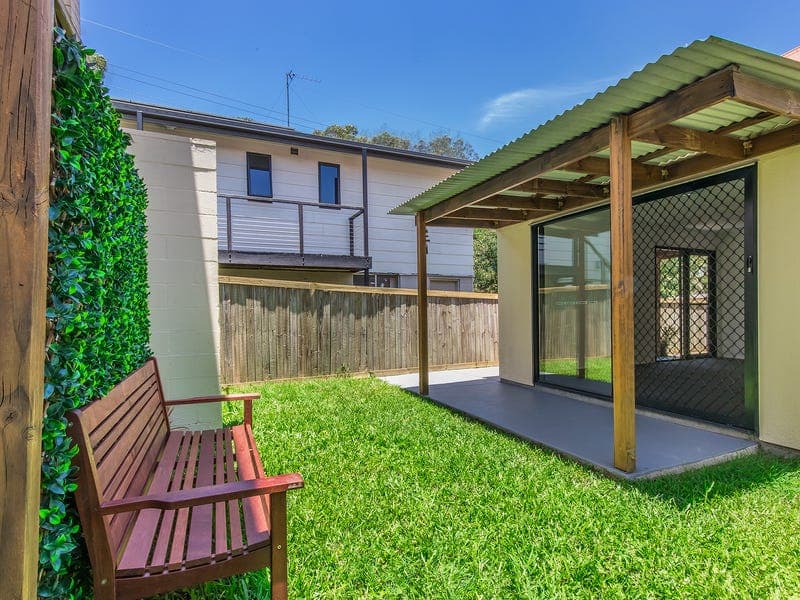 47 Harley Street, Labrador — photo 1 of 5