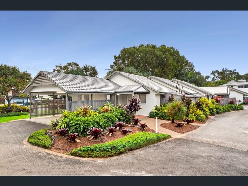 201/24 Lake Weyba Drive, Noosaville — photo 1 of 5